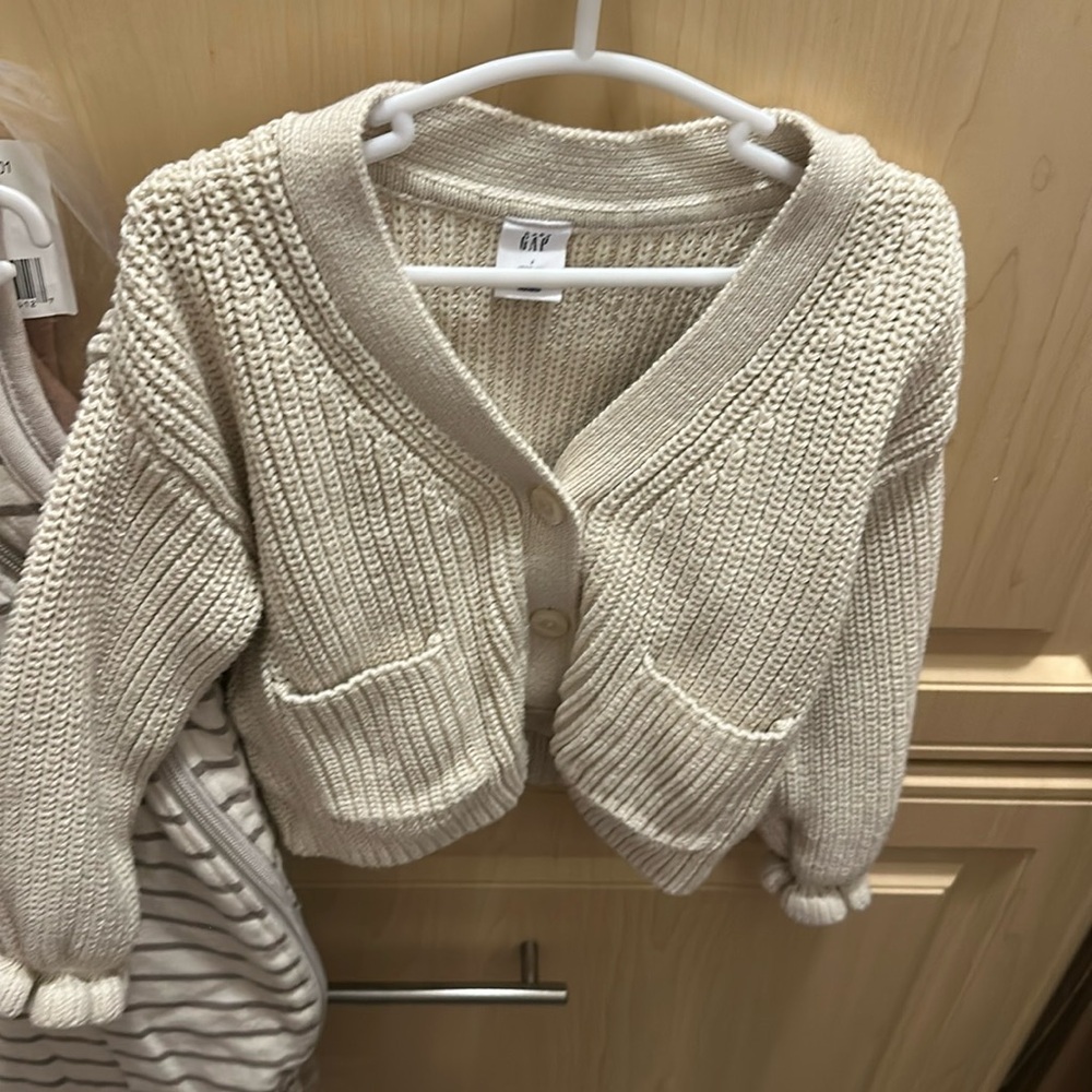 Gap cardigan size 2T